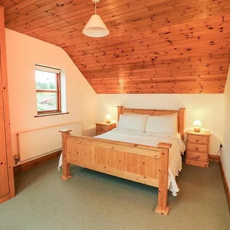 Silver Birch Ferienhaus Cuar an Chláir